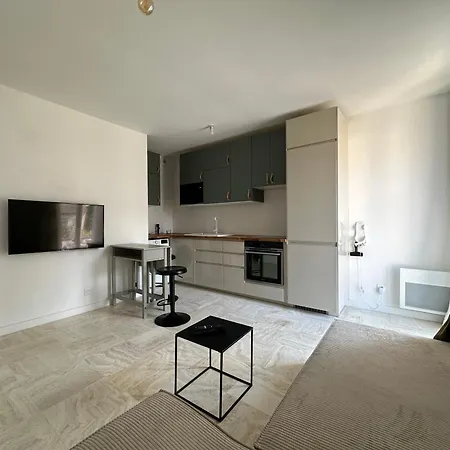 Apartment 2 Pieces - Havre De Paix, Confort Moderne & Acces Rapide N12-rd30 *